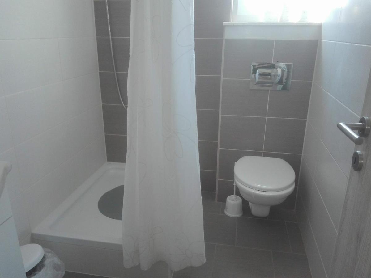 Apartman Bunaric ヴィル エクステリア 写真