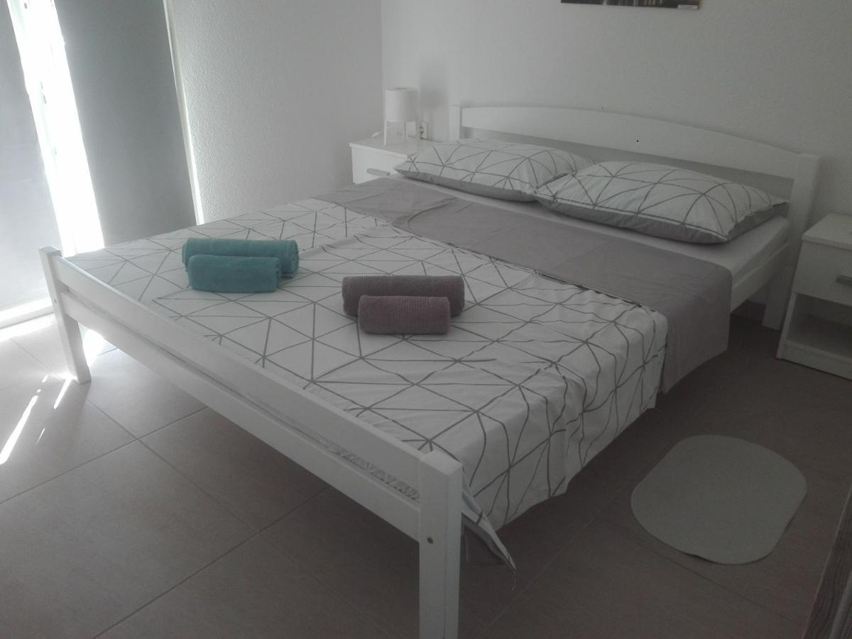 Apartman Bunaric ヴィル エクステリア 写真