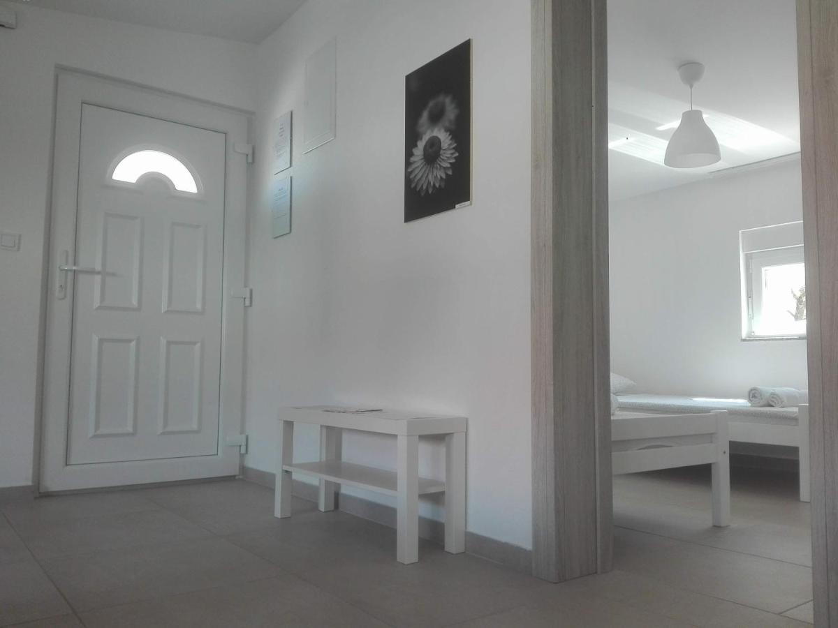 Apartman Bunaric ヴィル エクステリア 写真