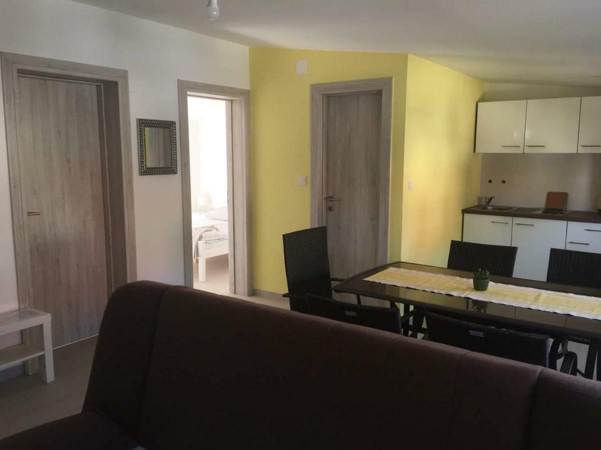 Apartman Bunaric ヴィル エクステリア 写真