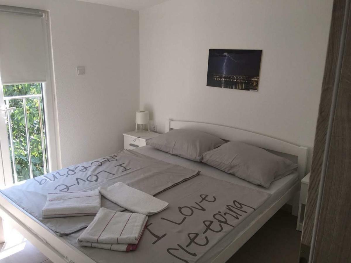 Apartman Bunaric ヴィル エクステリア 写真