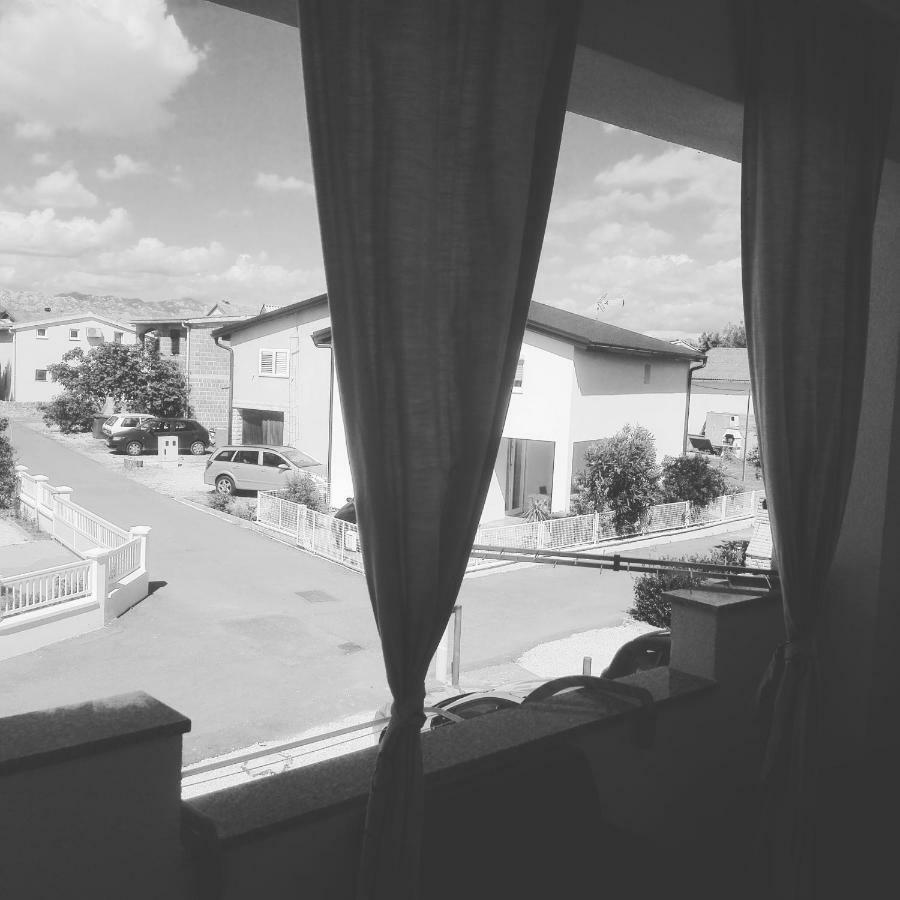 Apartman Bunaric ヴィル エクステリア 写真