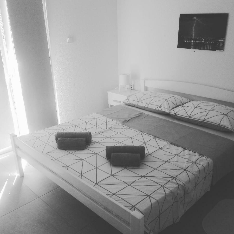Apartman Bunaric ヴィル エクステリア 写真